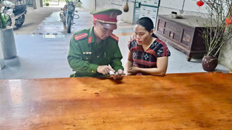 Công an xã giúp dân tích hợp tài khoản an sinh xã hội trên VNeiD -0