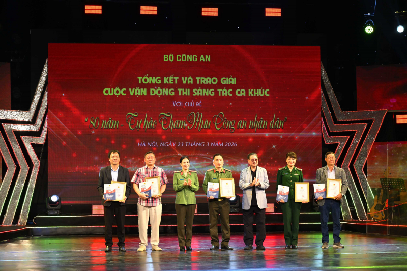 Trao giải Cuộc vận động sáng tác ca khúc về lực lượng Tham mưu CAND -0