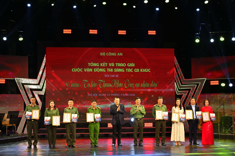 Trao giải Cuộc vận động sáng tác ca khúc về lực lượng Tham mưu CAND -0