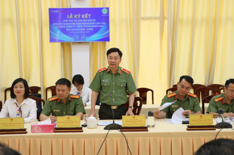 MobiFone đồng hành chuyển đổi số cùng UBND TP Cần Thơ -1