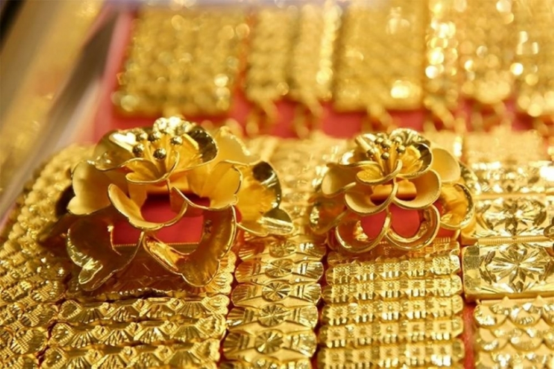 Giá vàng rơi xa mốc 170 triệu -0
