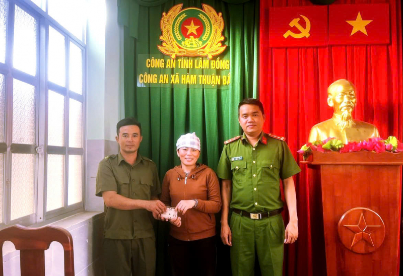 Người thầm lặng giữ gìn bình yên thôn xóm -0