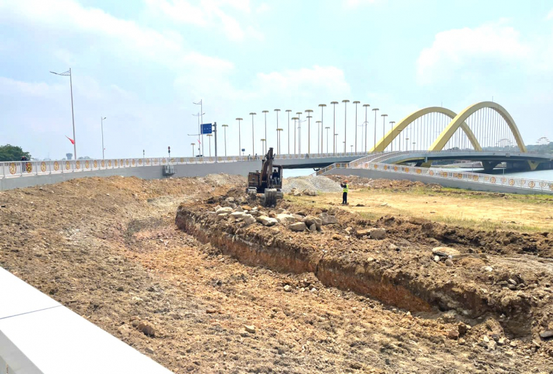 Vật liệu xây dựng “đội giá”, nhiều công trình dân sinh ở Huế thi công cầm chừng -0