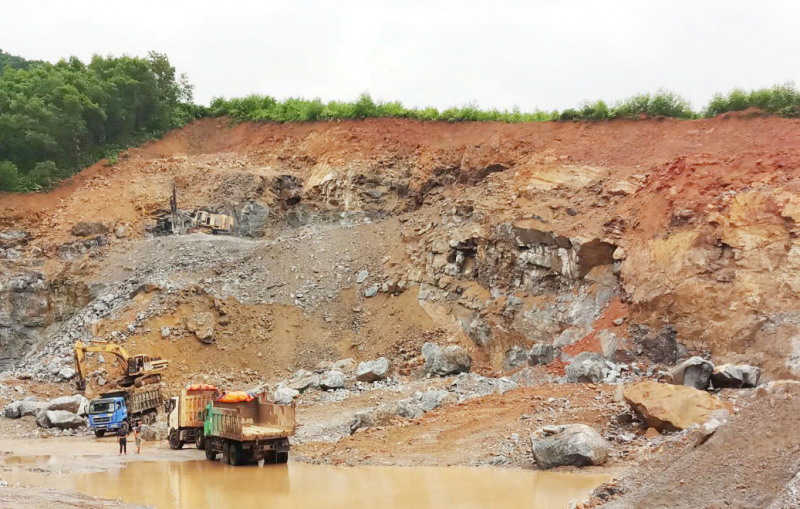 Vật liệu xây dựng “đội giá”, nhiều công trình dân sinh ở Huế thi công cầm chừng -0