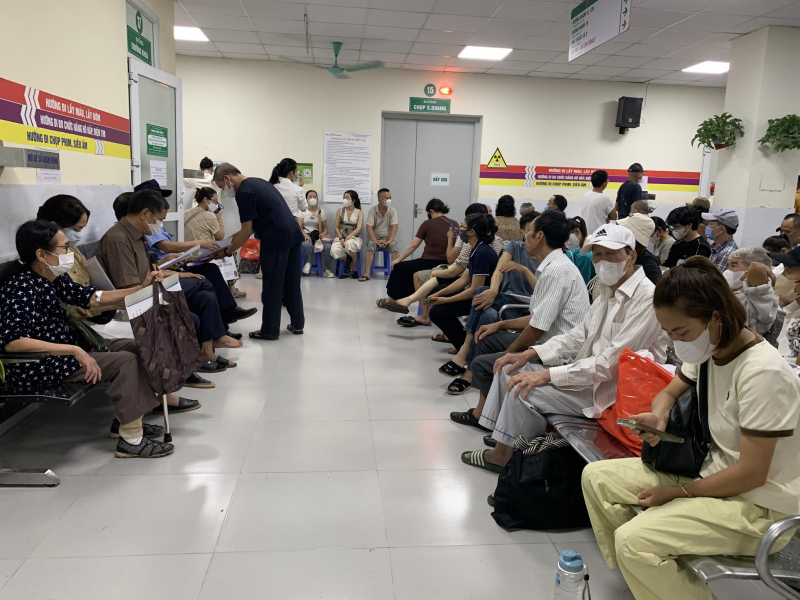 Đưa sàng lọc bệnh lao vào khám sức khỏe định kỳ -0