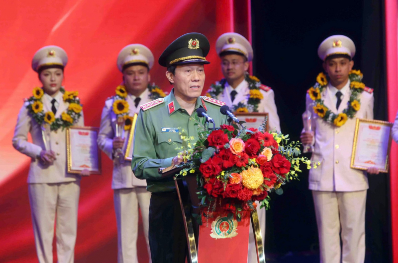 MPS honors 20 outstanding young public security officers in 2025 -0