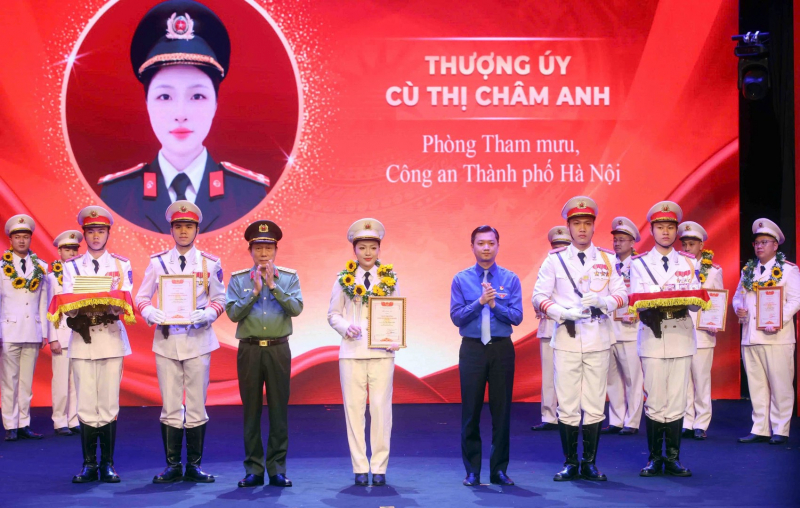 MPS honors 20 outstanding young public security officers in 2025 -0