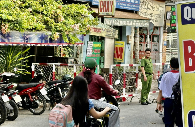 Cháy quán cơm, 2 mẹ con tử vong tại phòng ngủ -0