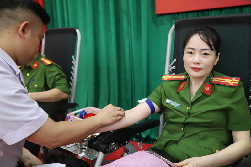 z7651986250063_e755b335904782d9575f2883549391bb.jpg -0