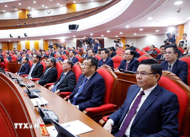 Thông báo Hội nghị lần thứ hai Ban Chấp hành Trung ương Đảng khóa XIV -0