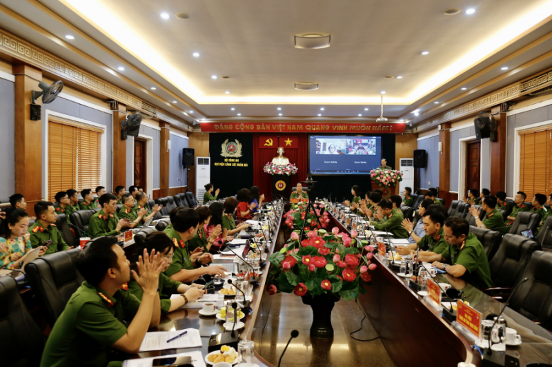 Chia sẻ kinh nghiệm quốc tế trong phòng, chống tội phạm xâm hại trẻ em trên không gian mạng -0