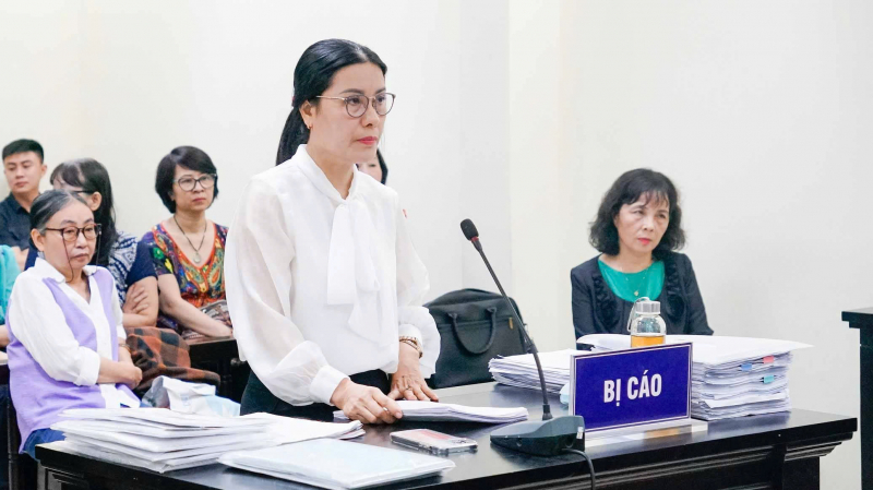 Cựu Hiệu trưởng Trường THCS Ba Đình bị đề nghị từ 4 đến 5 năm tùờn -0