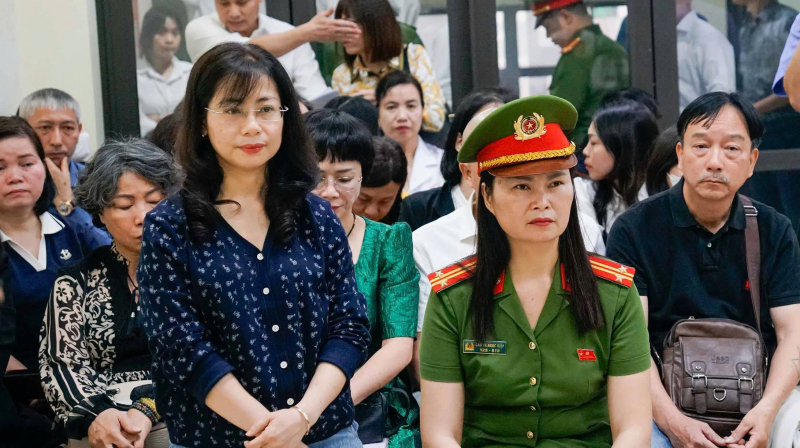 Cựu Hiệu trưởng Trường THCS Ba Đình bị đề nghị từ 4 đến 5 năm tùờn -0