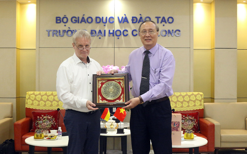 Nhiều cơ hội cho sinh viên miền Tây đi làm việc tại CHLB Đức -0