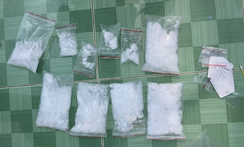 Bắt đối tượng mua bán, tàng trữ trái phép gần 1kg chất ma túy ở đặc khu Phú Quốc -0