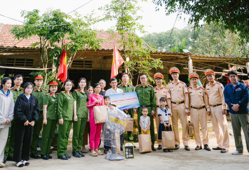 Công an cấp xã ở Huế bám địa bàn cơ sở, thực hiện ấn tượng “Ba nhất” -0