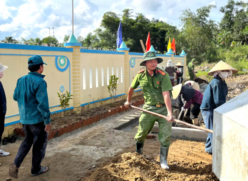 Công an cấp xã ở Huế bám địa bàn cơ sở, thực hiện ấn tượng “Ba nhất” -0