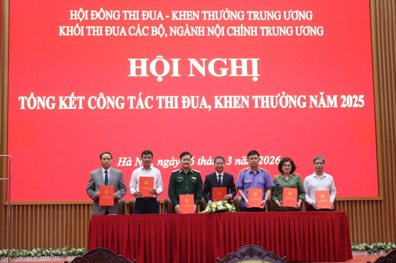 Khối thi đua các bộ, ngành nội chính Trung ương triển khai hiệu quả các phong trào thi đua gắn với nhiệm vụ chuyên môn -0