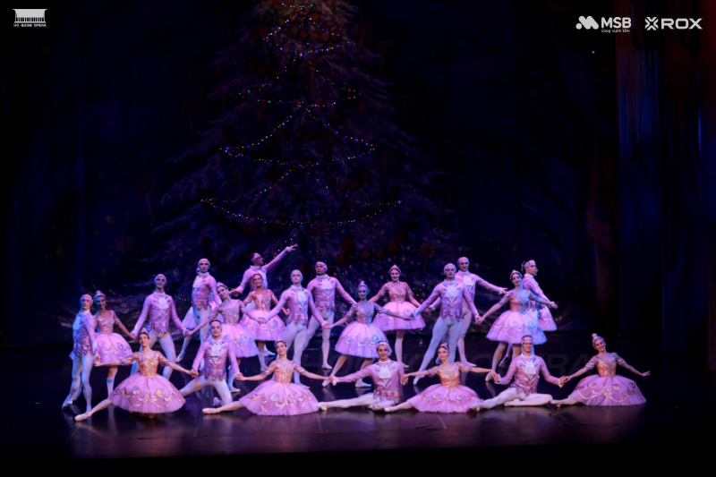 Thế giới cổ tích rực rỡ của “Kẹp hạt dẻ” trên sân khấu Nhà hát Hồ Gươm -3