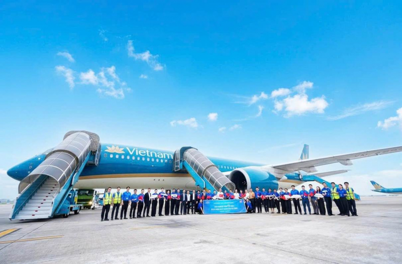 Hàng không Việt thắp sáng tinh thần nhiệt huyết trên “Chuyến bay Thanh niên” 2026 -2