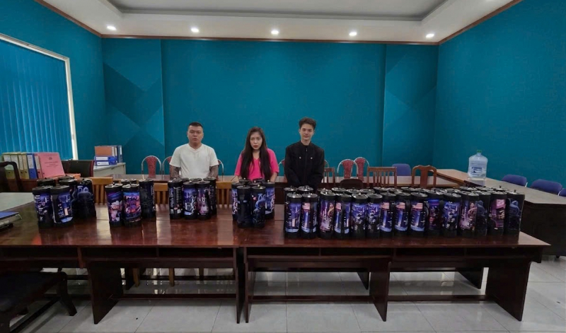 Triệt phá đường dây mua bán “khí cười”, với số tiền giao dịch hơn 10 tỷ đồng   -2