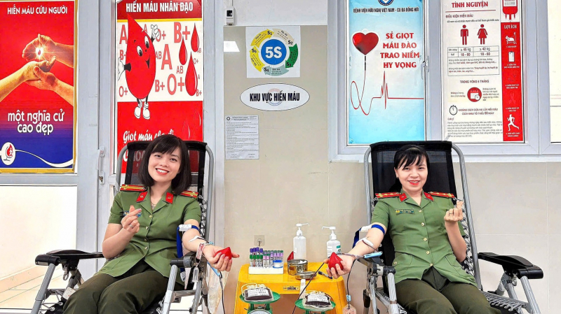 Nữ cán bộ Công an tỉnh Quảng Trị kịp thời hiến máu cứu bệnh nhân nguy kịch -0