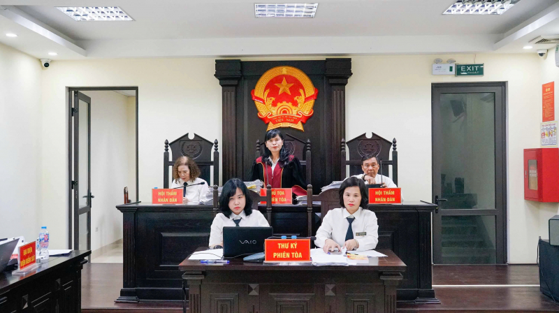 Cựu Hiệu trưởng Trường THCS Ba Đình bị tuyên phạt 36 tháng tù -0