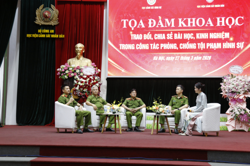 Truyền lửa nghề và chia sẻ kinh nghiệm phòng ngừa, trấn áp tội phạm từ sớm, từ xa -0