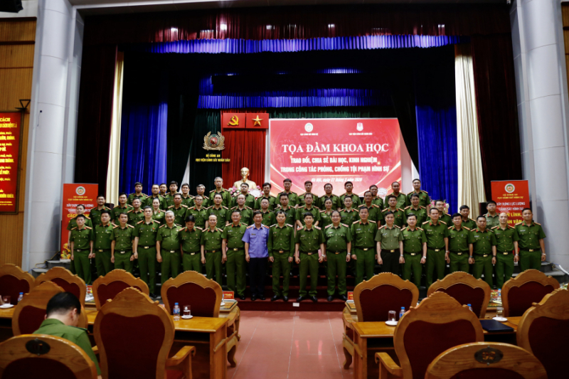 Truyền lửa nghề và chia sẻ kinh nghiệm phòng ngừa, trấn áp tội phạm từ sớm, từ xa -0