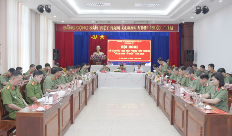 Cụm thi đua số 7 ký giao ước thi đua “Vì an ninh Tổ quốc” năm 2026 -0