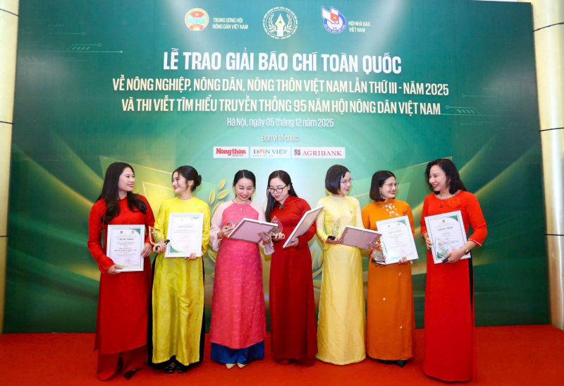 Chính thức khởi động Giải báo chí toàn quốc về nông nghiệp, nông dân, nông thôn năm 2026 và Thi ảnh “Nông thôn Việt Nam 40 năm Đổi mới”. -0