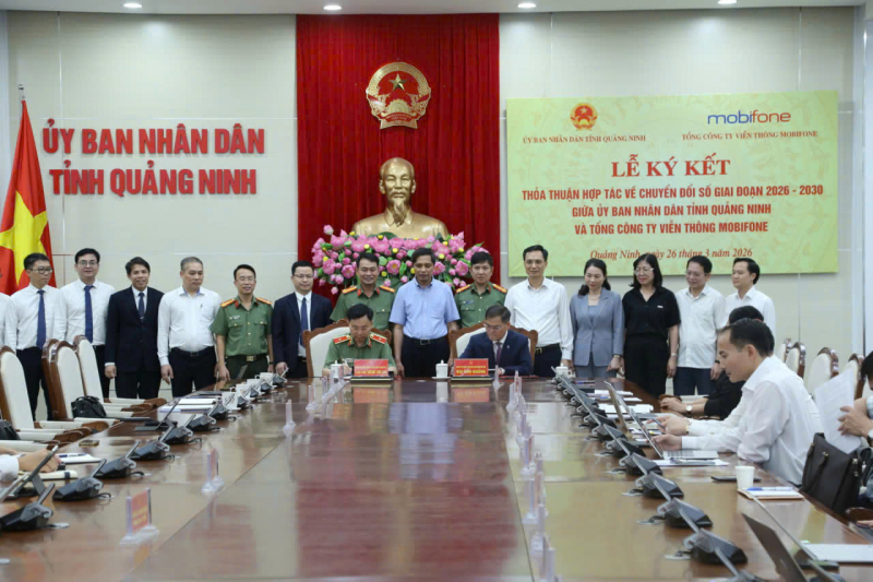 MobiFone đồng hành chuyển đổi số cùng UBND tỉnh Quảng Ninh -0