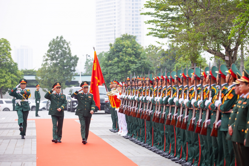 Viettel đánh dấu 20 năm kinh doanh toàn cầu thành công rực rỡ -0