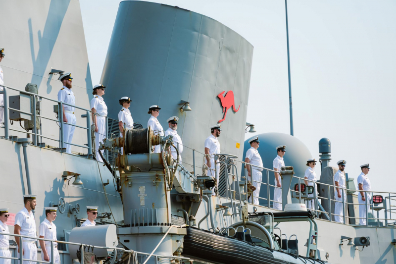 Tàu Hải quân Hoàng gia Australia thăm hữu nghị Đà Nẵng -2