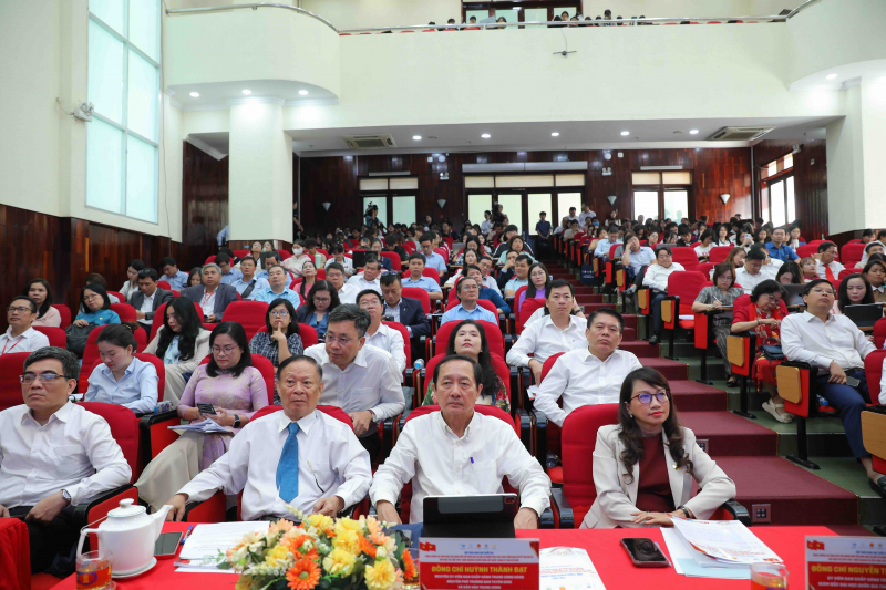 Tăng cường sự lãnh đạo của Đảng đối với khoa học xã hội và nhân văn trong kỷ nguyên mới -0