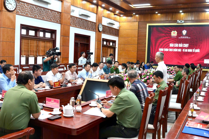 Triển khai công tác tổ chức Giải chạy “Hành trình theo chân Bác – Vì an ninh Tổ quốc” -0