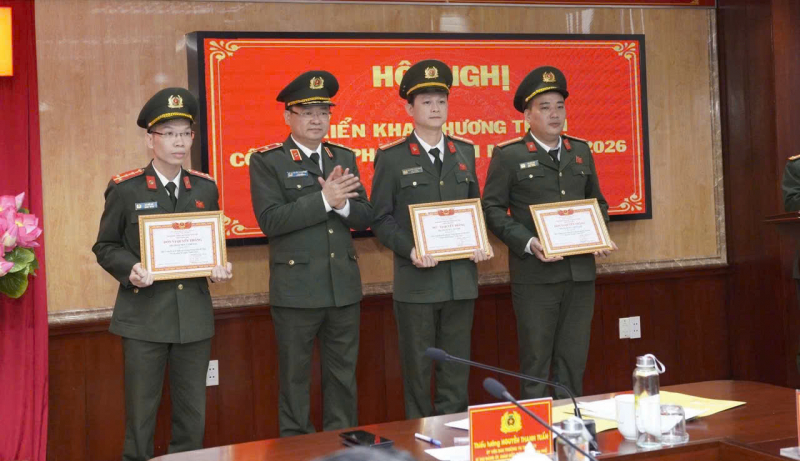 Dấu ấn thầm lặng của những người lính “tham mưu” -0