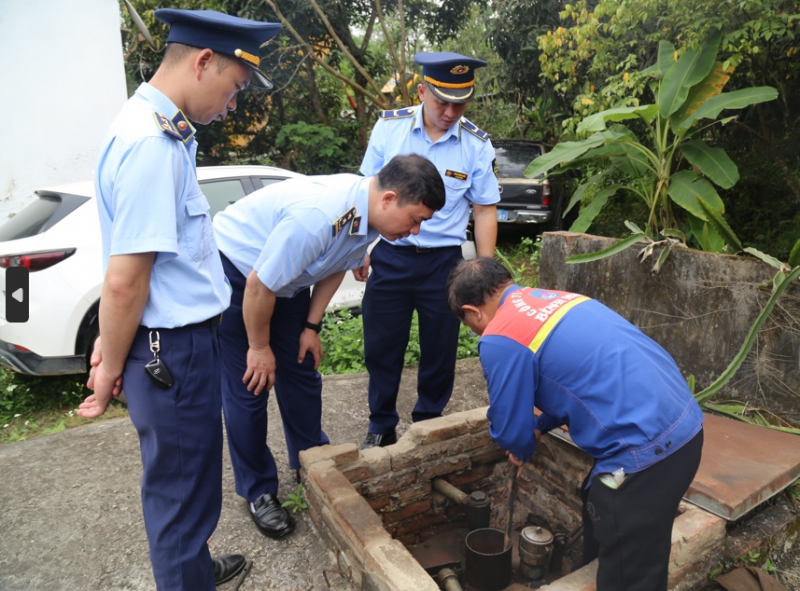 Phạt 15 triệu đồng cửa hàng xăng dầu tự ý ngừng bán -0