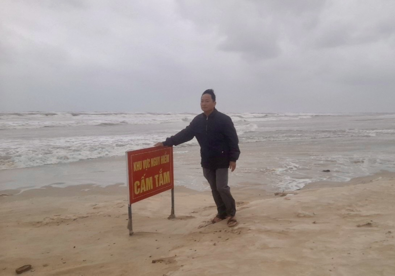 Bước qua “lời nguyền” của biển -0