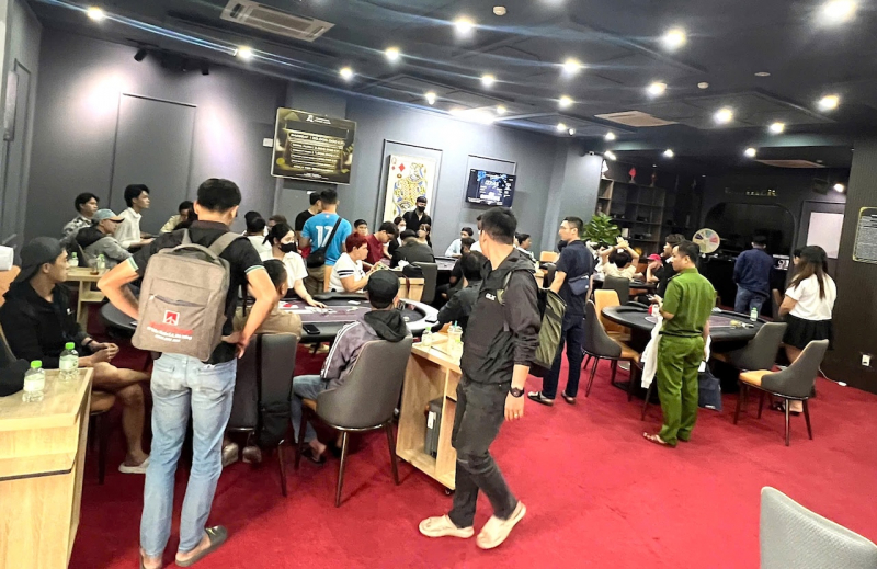 Bị bắt vì tổ chức đánh bạc dưới hình thức 