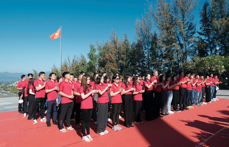 Agribank đồng hành triển khai an sinh xã hội, tiếp sức ngư dân Khánh Hòa bám biển -0