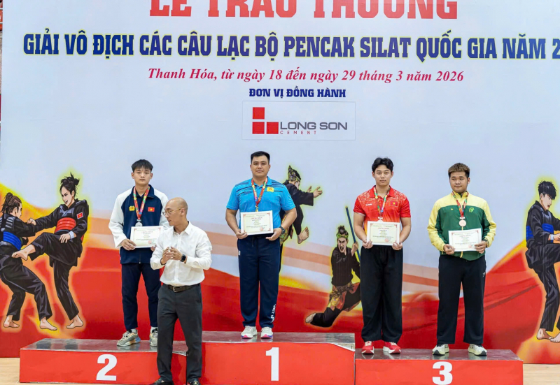 z7670464865406_cd381d9ad8a557efc7a7492a15ef4c3a.jpg -0