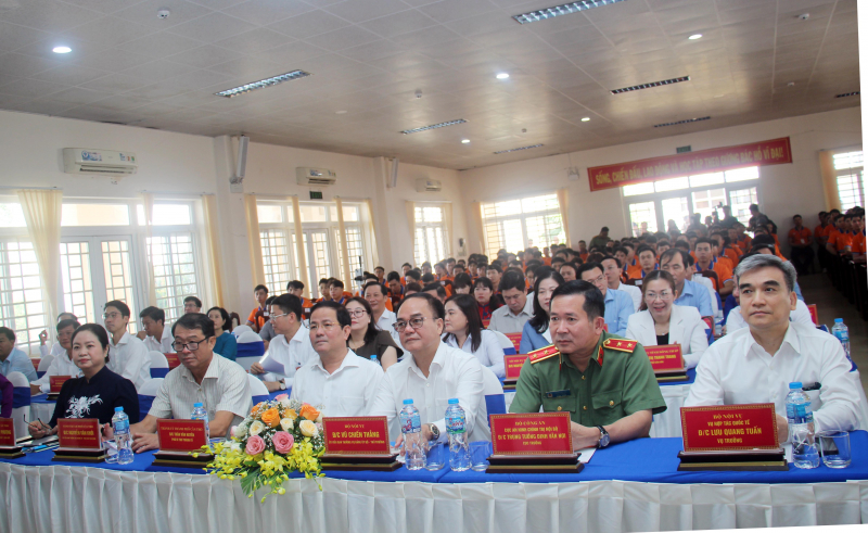 Nâng cao hiệu qủa chương trình phi lợi nhuận cho người lao động đi làm việc ở nước ngoài -0