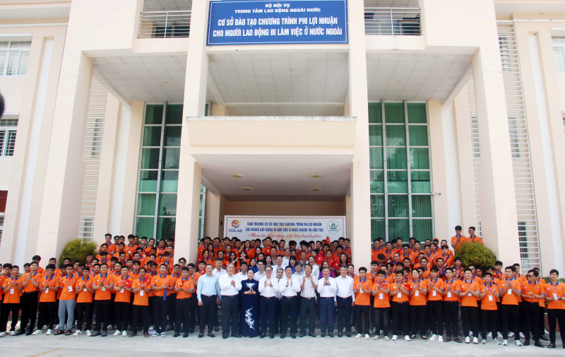 Nâng cao hiệu qủa chương trình phi lợi nhuận cho người lao động đi làm việc ở nước ngoài -1