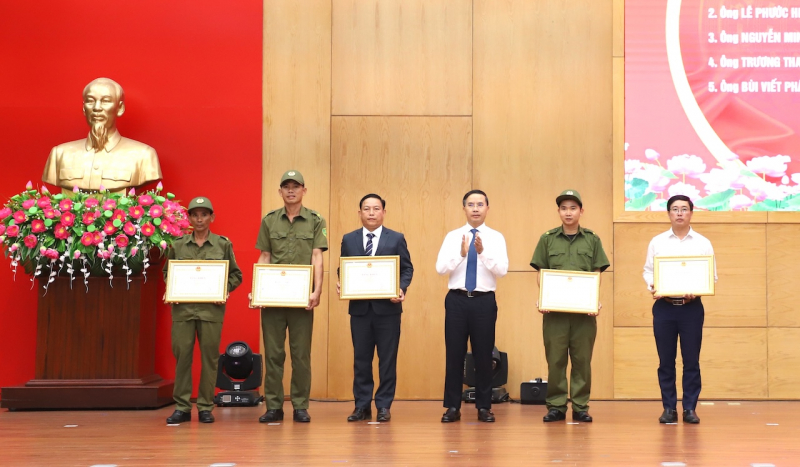 Tuyên dương nhiều điển hình trong phong trào Toàn dân bảo vệ ANTQ tại Đà Nẵng -0