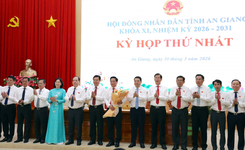 Hai đồng chí Nguyễn Thanh Nhàn và  Hồ Văn Mừng được bầu giữ chức Chủ tịch HĐND tỉnh và Chủ tịch UBND tỉnh An Giang -0