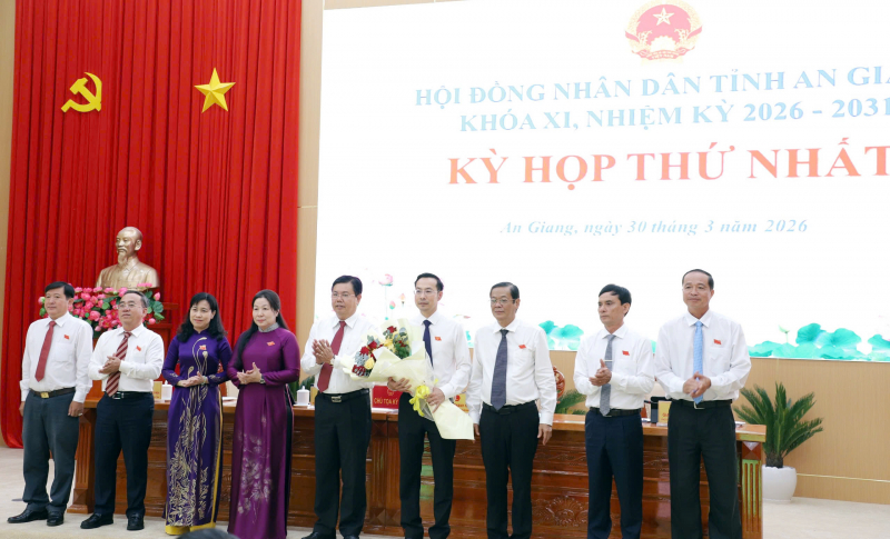 Hai đồng chí Nguyễn Thanh Nhàn và  Hồ Văn Mừng được bầu giữ chức Chủ tịch HĐND tỉnh và Chủ tịch UBND tỉnh An Giang -0