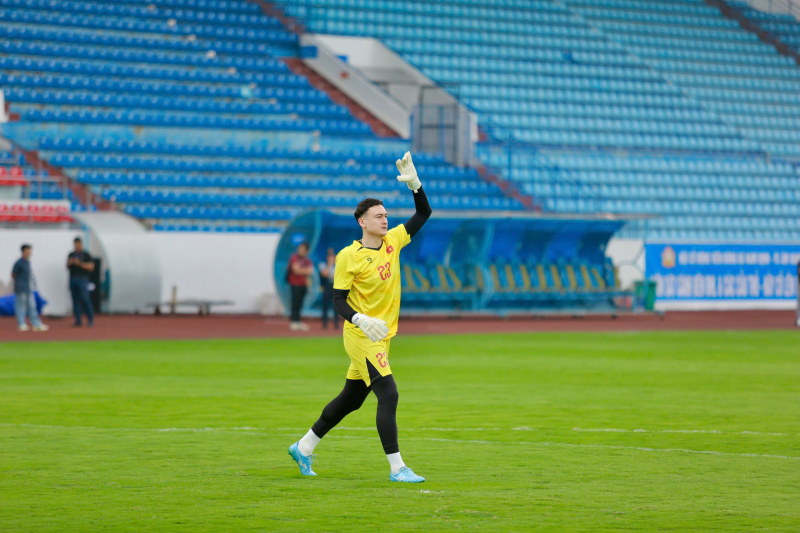 ĐTQG Việt Nam làm quen sân Thiên Trường, sẵn sàng tái đấu Malaysia -0