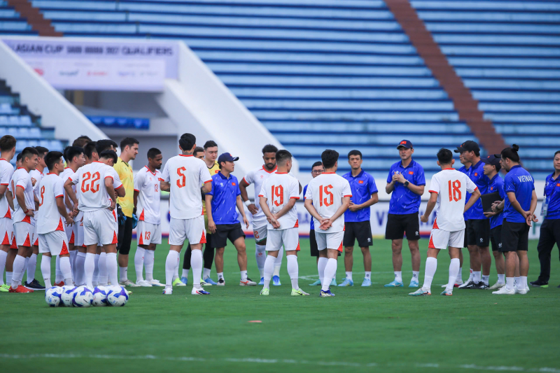 ĐTQG Việt Nam làm quen sân Thiên Trường, sẵn sàng tái đấu Malaysia -0
