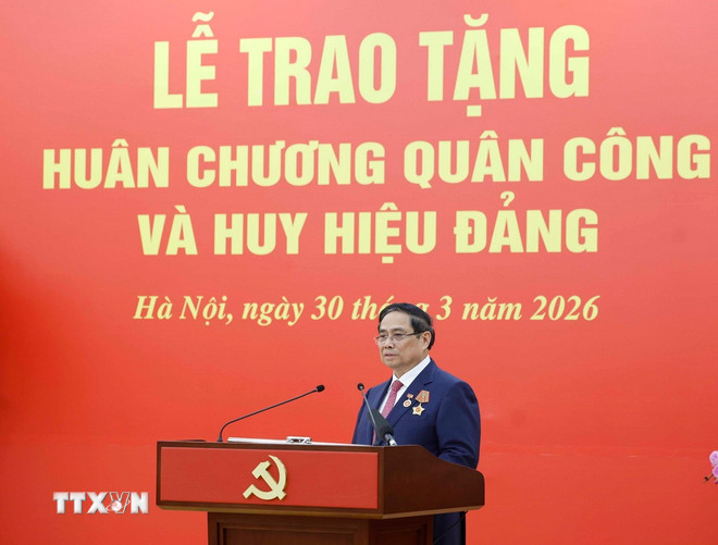 Trao Huân chương Quân công tặng các đồng chí lãnh đạo, nguyên lãnh đạo -0